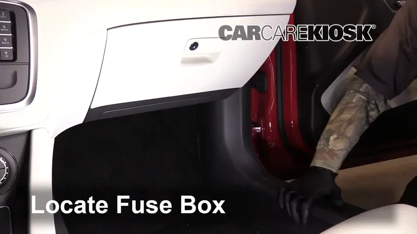 2018 Mercedes-Benz CLA250 4Matic 2.0L 4 Cyl. Turbo Fuse (Interior)
